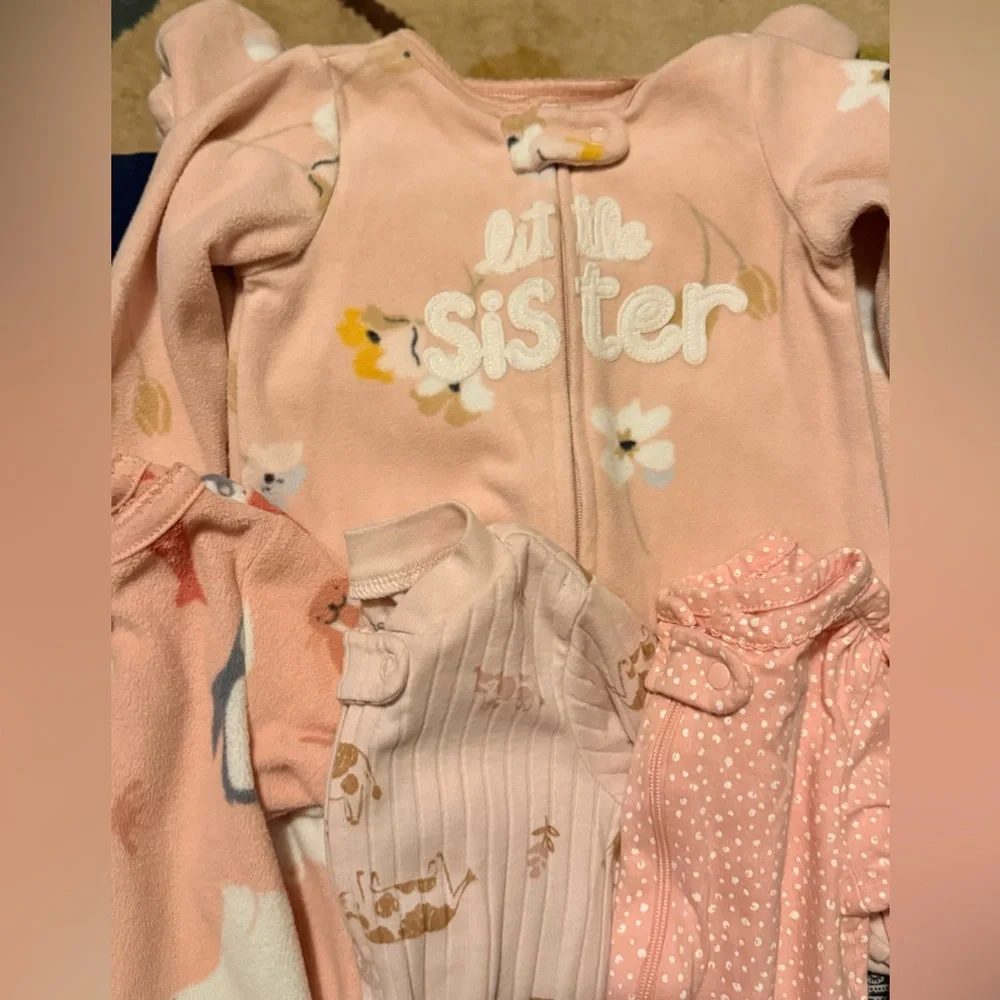 Assorted lot of 6 baby girls footed pajamas size 6 months